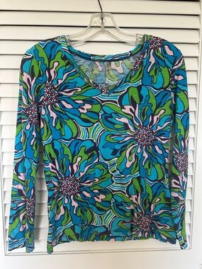Lilly Pulitzer vibrant Blue Floral Long-Sleeve Women's top